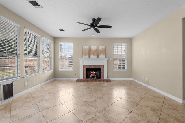 2212 Palm Lagoon Drive, League City, TX 77573