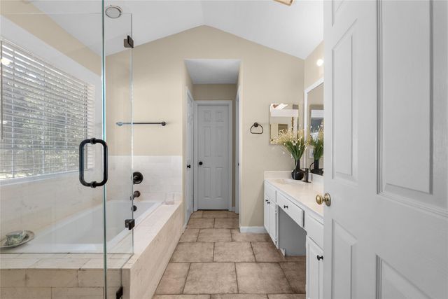 2212 Palm Lagoon Drive, League City, TX 77573