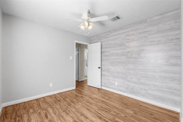 2212 Palm Lagoon Drive, League City, TX 77573