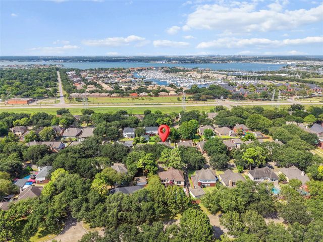 2212 Palm Lagoon Drive, League City, TX 77573