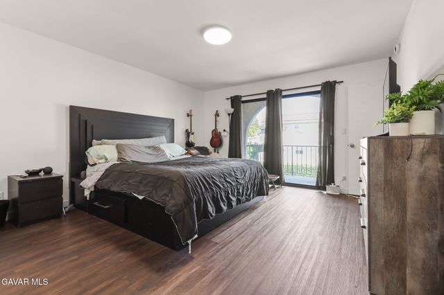 13243 Vanowen Street 2, North Hollywood, CA 91605