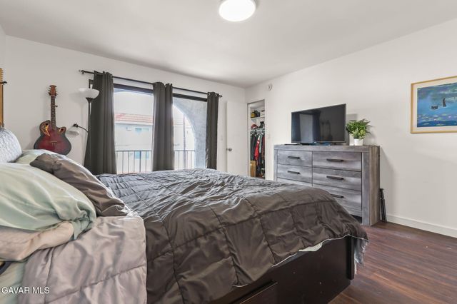 13243 Vanowen Street 2, North Hollywood, CA 91605