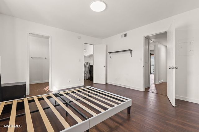 13243 Vanowen Street 2, North Hollywood, CA 91605