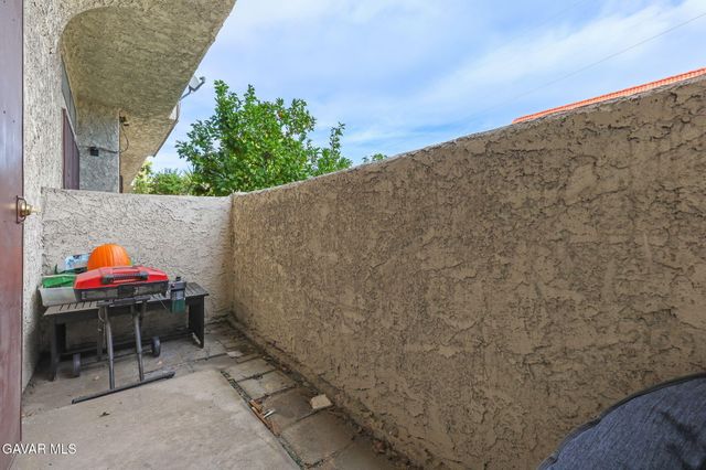 13243 Vanowen Street 2, North Hollywood, CA 91605