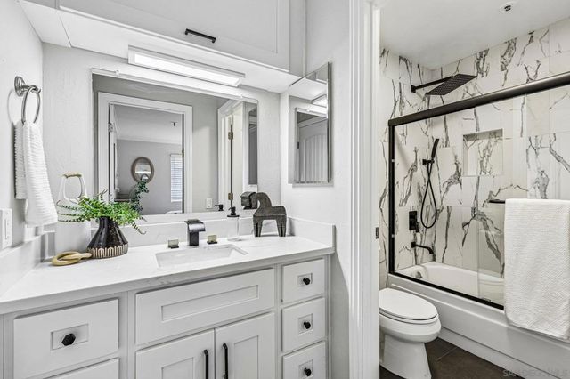4007 Everts St 1D, San Diego, CA 92109