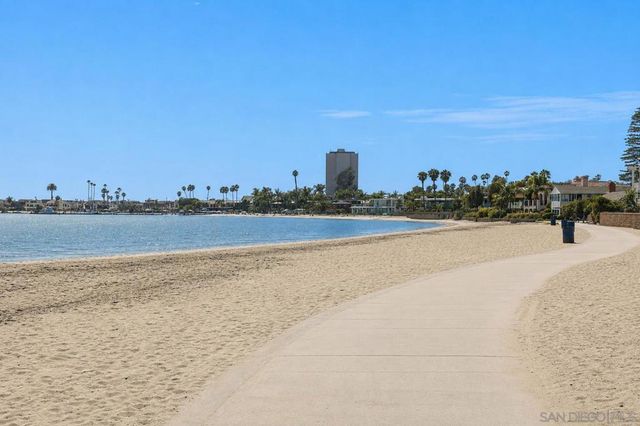 4007 Everts St 1D, San Diego, CA 92109