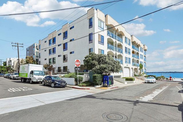 4007 Everts St 1D, San Diego, CA 92109