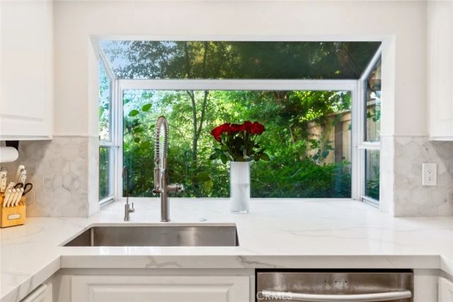 8 Clover Hill Lane 120, Laguna Hills, CA 92653