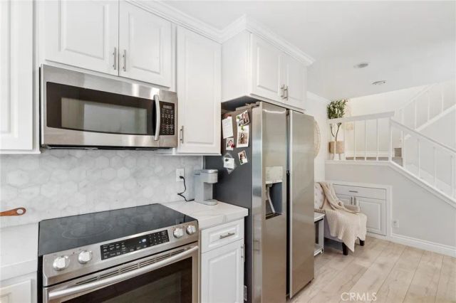 8 Clover Hill Lane 120, Laguna Hills, CA 92653
