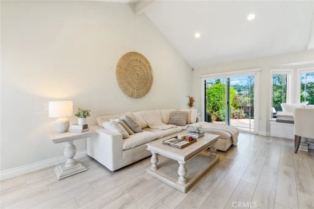 8 Clover Hill Lane 120, Laguna Hills, CA 92653
