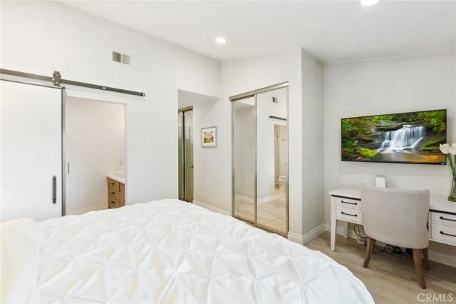 8 Clover Hill Lane 120, Laguna Hills, CA 92653