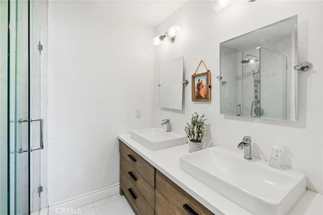 8 Clover Hill Lane 120, Laguna Hills, CA 92653