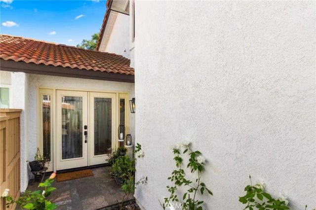 8 Clover Hill Lane 120, Laguna Hills, CA 92653