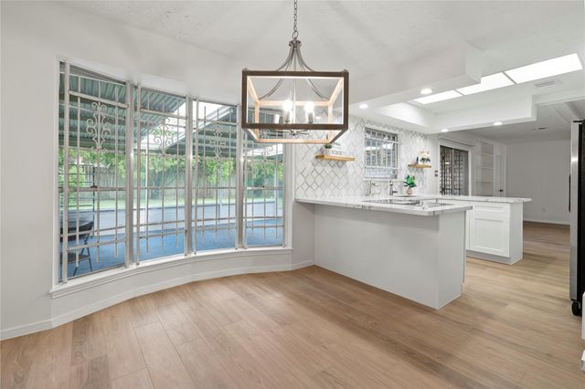 7019 Pyron Way, Houston, TX 77036