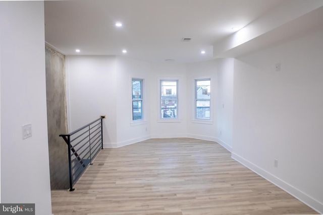 55 W SEYMOUR ST, Philadelphia, PA 19144