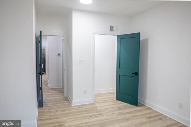 55 W SEYMOUR ST, Philadelphia, PA 19144
