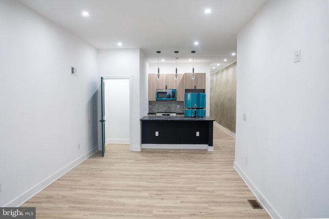 55 W SEYMOUR ST, Philadelphia, PA 19144
