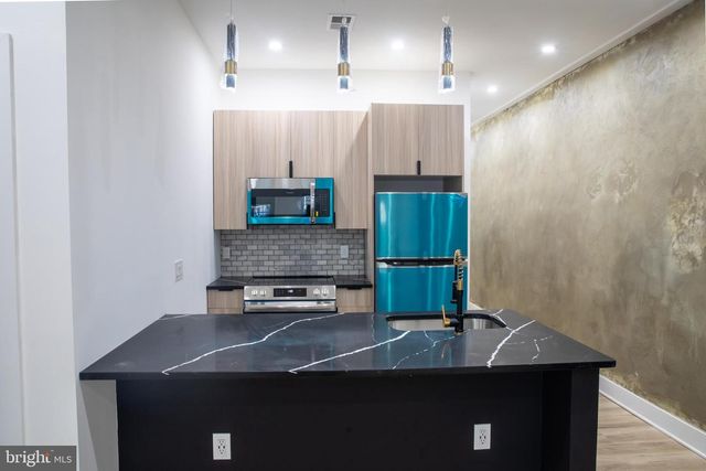 55 W SEYMOUR ST, Philadelphia, PA 19144