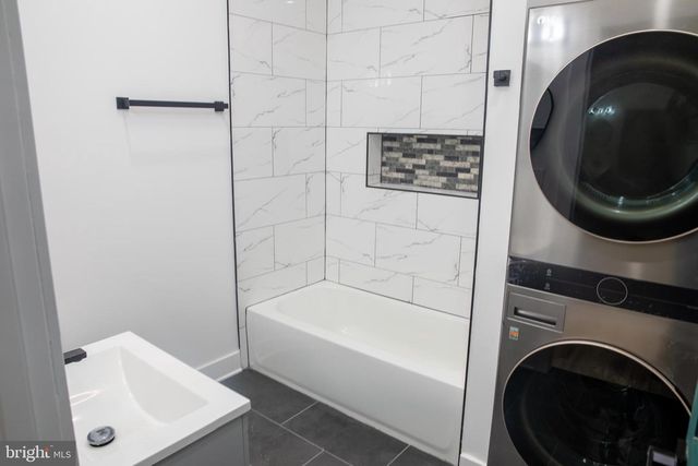 55 W SEYMOUR ST, Philadelphia, PA 19144