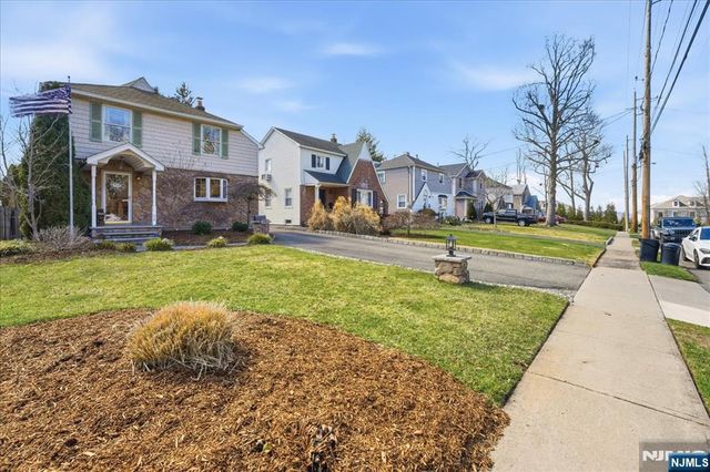 30 Lincoln Avenue, Wood Ridge, NJ 07075