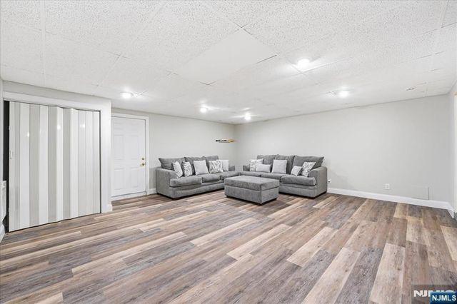 30 Lincoln Avenue, Wood Ridge, NJ 07075