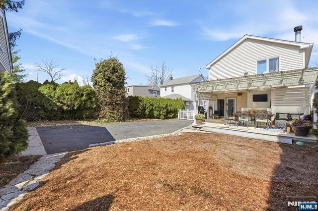 30 Lincoln Avenue, Wood Ridge, NJ 07075