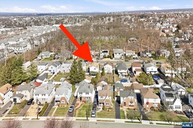 30 Lincoln Avenue, Wood Ridge, NJ 07075