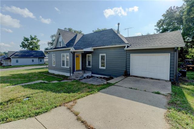 1403 Commercial Street, Atchison, KS 66002