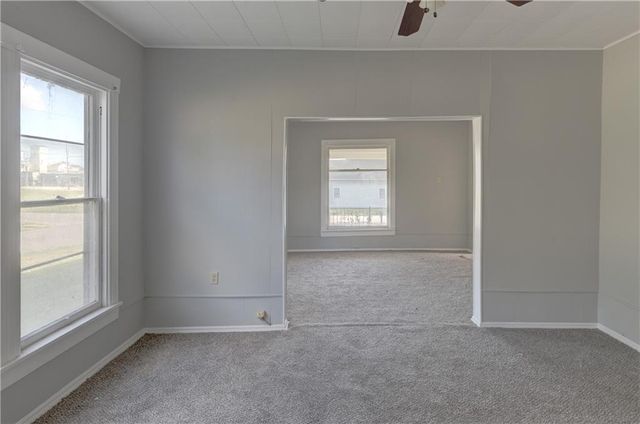 1403 Commercial Street, Atchison, KS 66002