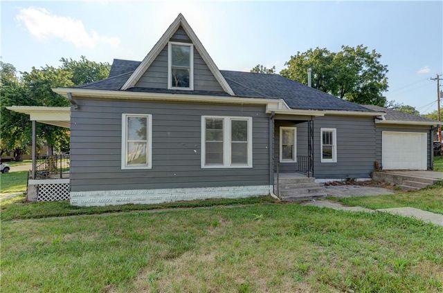 1403 Commercial Street, Atchison, KS 66002