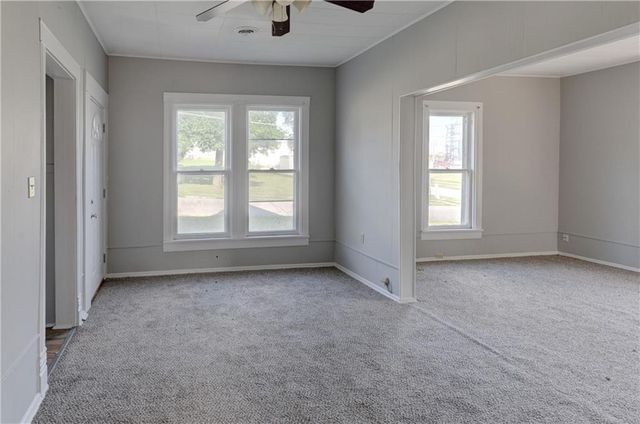 1403 Commercial Street, Atchison, KS 66002