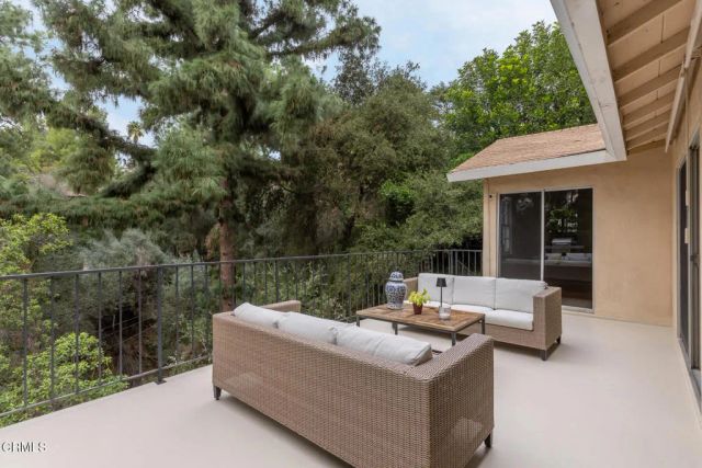 5209 Alta Canyada Road, La Canada Flintridge, CA 91011