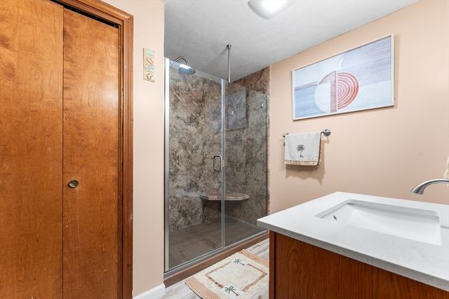 61 Clement Ct 61, Haverhill, MA 01832