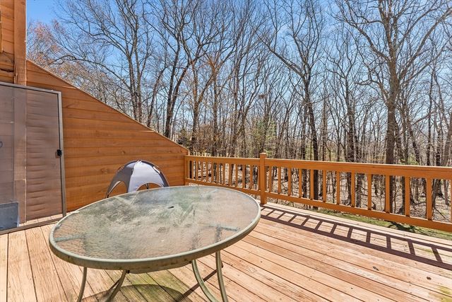 61 Clement Ct 61, Haverhill, MA 01832