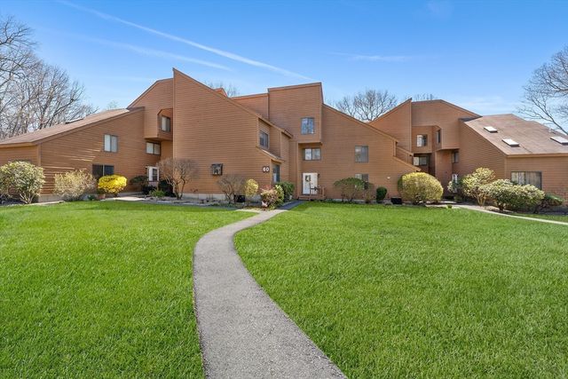 61 Clement Ct 61, Haverhill, MA 01832