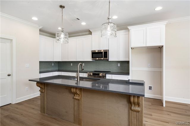 12644 White Pine, Northport, AL 35475