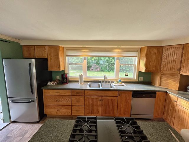 1 Ainsworth Road, Claremont, NH 03743