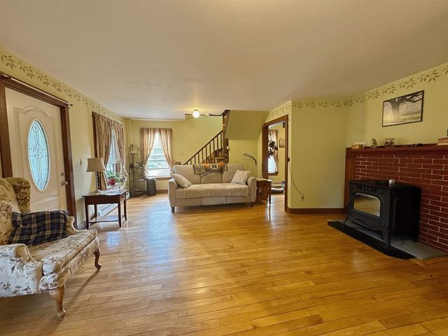 1 Ainsworth Road, Claremont, NH 03743
