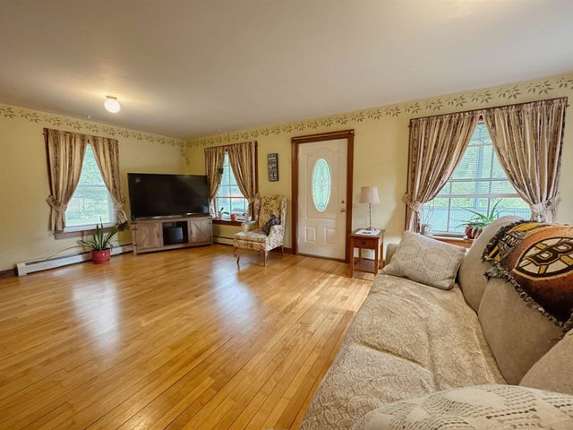 1 Ainsworth Road, Claremont, NH 03743