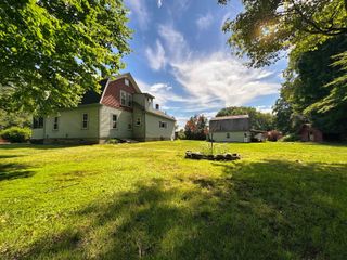 1 Ainsworth Road, Claremont, NH 03743