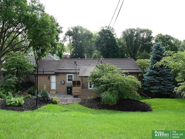 542 S 87 Circle, Omaha, NE 68114