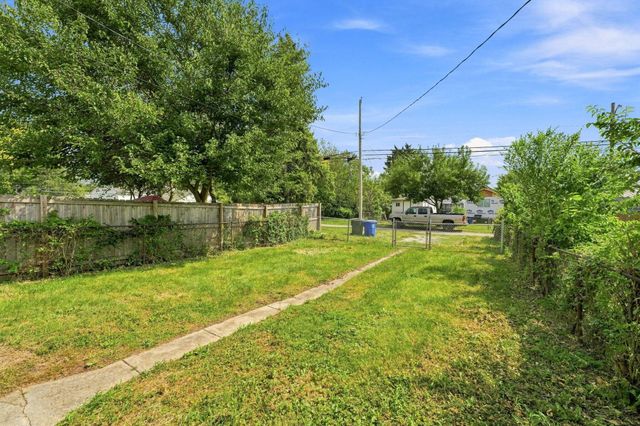 905 Bellows Avenue, Columbus, OH 43223