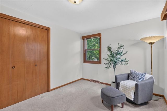 5073 Hillwood Court, Grand Rapids, MI 49508