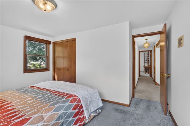 5073 Hillwood Court, Grand Rapids, MI 49508