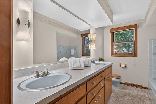 5073 Hillwood Court, Grand Rapids, MI 49508