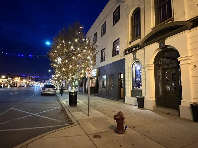 227 E Michigan Avenue, Marshall, MI 49068