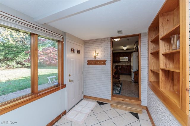 427 Perry Road, Tallmadge, OH 44278