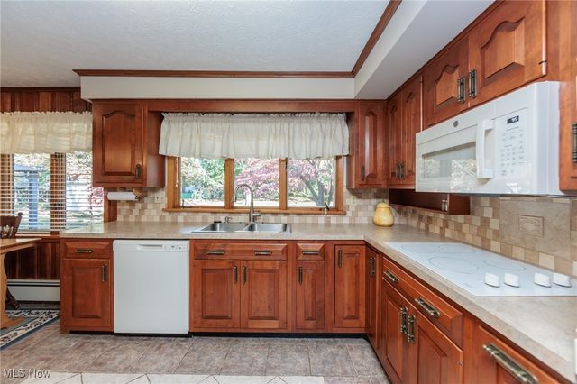 427 Perry Road, Tallmadge, OH 44278