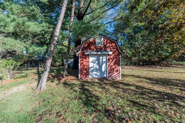 427 Perry Road, Tallmadge, OH 44278