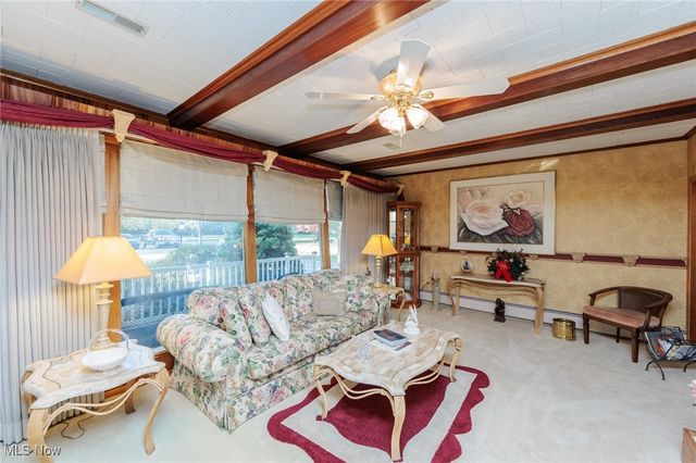 427 Perry Road, Tallmadge, OH 44278